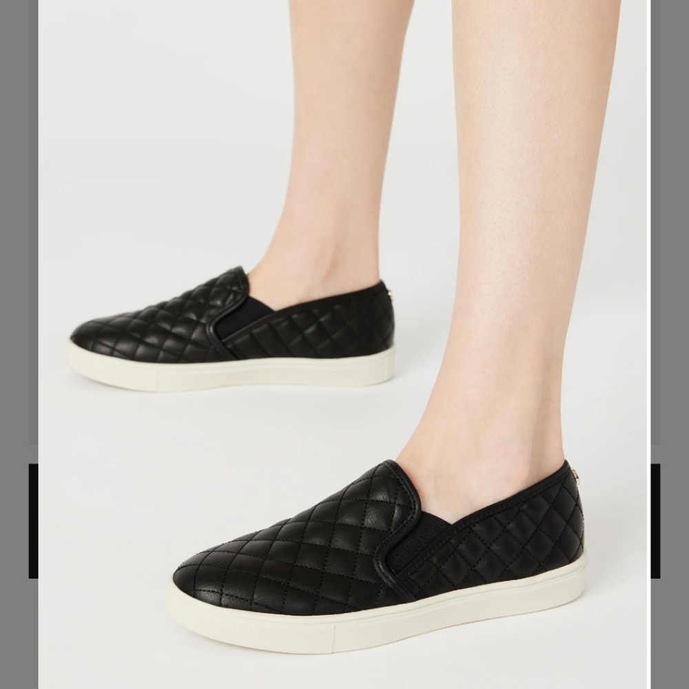 Steve Madden Ecentrcq patent Leather Quilted black Slip on Flat shoes  Size 9.5